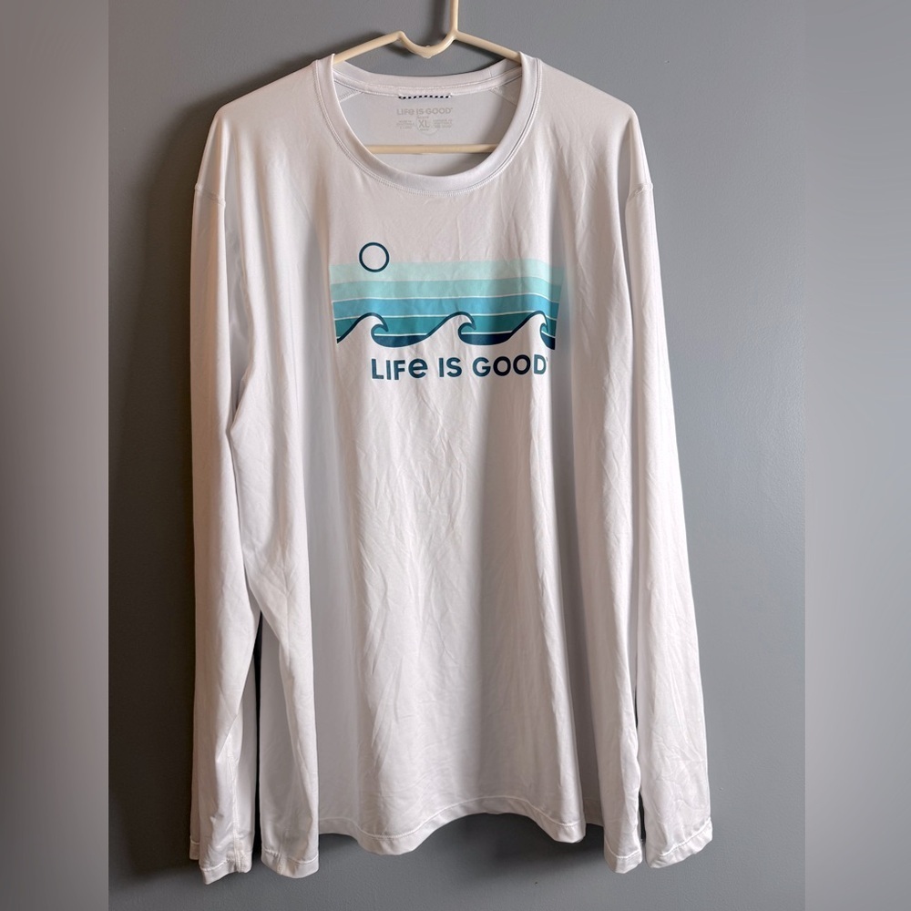 Life is Good Men's XL Sunshield Lightweight L/S Active Tee Retro‎ Wave Stripe